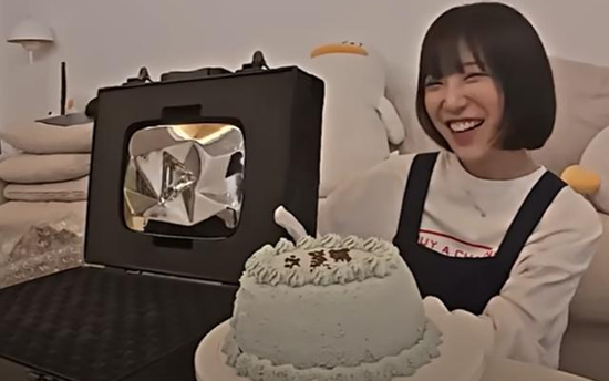 ‘Mukbang’ star Tzuyang celebrates 10 million subscribers with YouTube’s Diamond Button