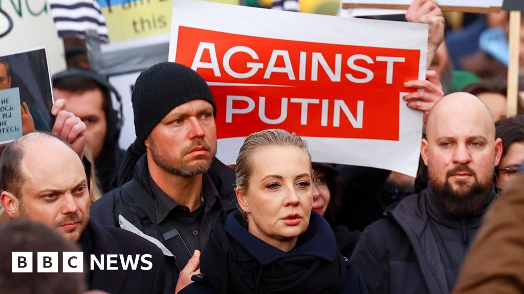 Russia’s opposition takes to the streets of Berlin