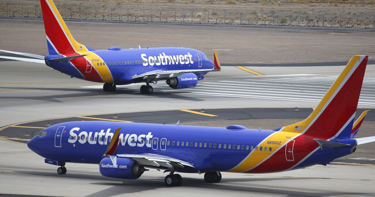 Bullet strikes Southwest Airlines plane without injuries at Dallas airport